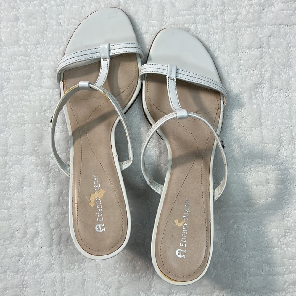 Etienne Aigner white t-strap high heel sandals size 10 - Picture 7 of 8